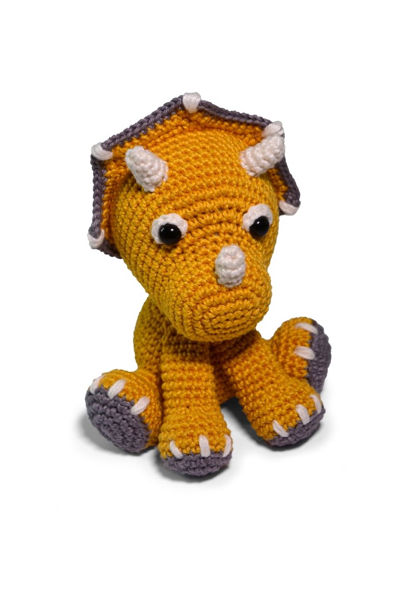 Circulo Amigurumi Kit Baby Dinos Collection - Crochet Kit - Triceratops - Leo Hobby
